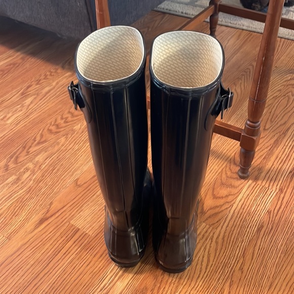 Hunter brand- Black Tall Women’s Rainboots - Picture 4 of 4